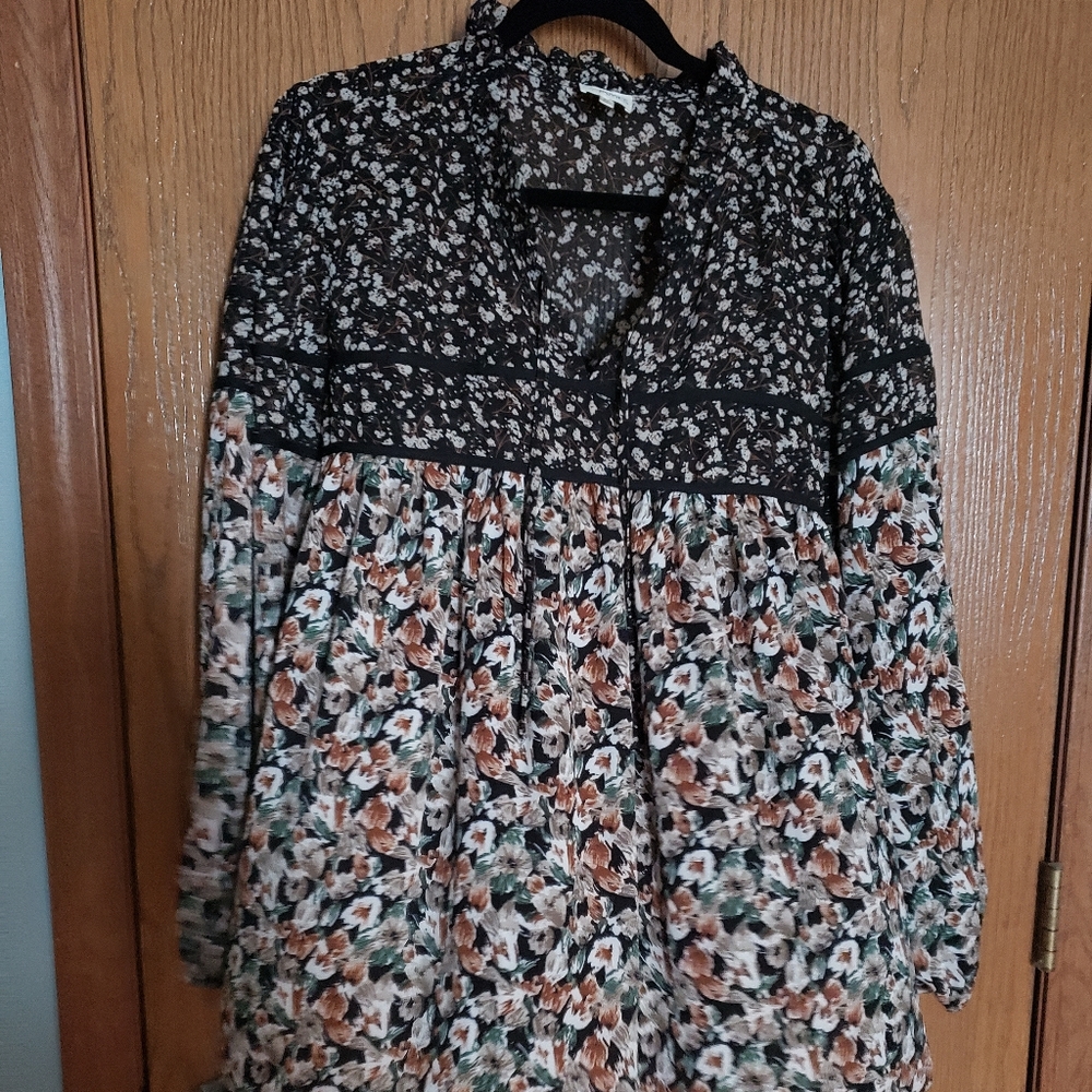 Flowy floral top